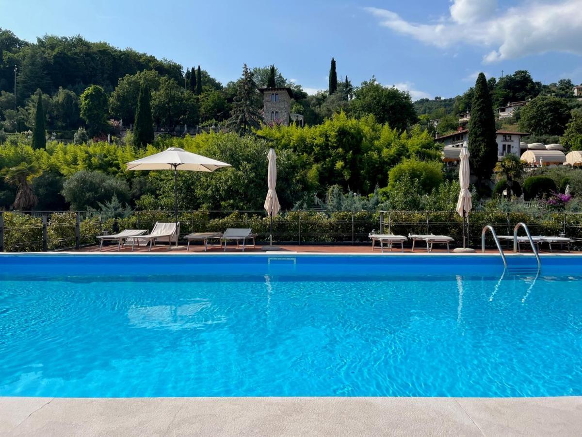 Feli Holiday Home - Panoramic Pool Lake View In Gardone Riviera Exteriör bild
